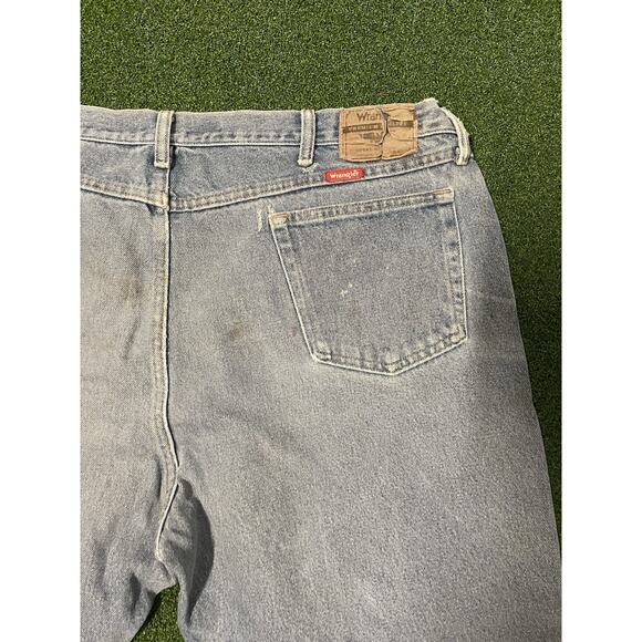Vintage Wrangler 44x30 Relaxed Fit Blue Jeans Classic Denim Work Pants - Picture 11 of 12